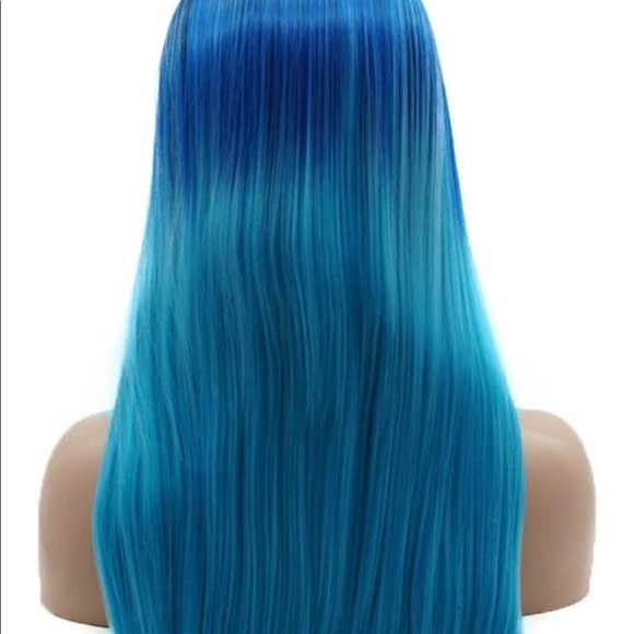 💙💚MERMAID 24” BLUE OMBRÉ GLUE-LESS LACEFRONT WIG